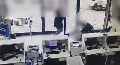 Saksıdan ve kargo kamyonundan 46 kilo 700 gram uyuşturucu çıktı