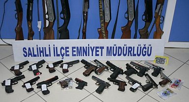 Salihli İlçe Emniyet'ten yılbaşı uyarısı: "Huzura kurşun sıkmayın"