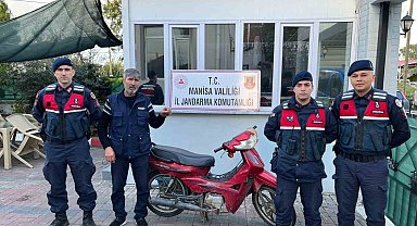 Salihli'de çalınan 3 motosikleti jandarma buldu