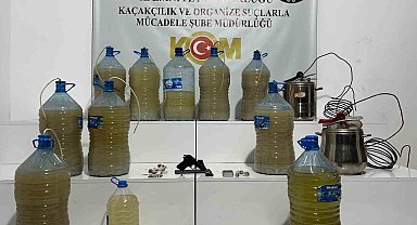 Samsun'da polisten yılbaşı öncesi sahte içki imalathanesine baskın