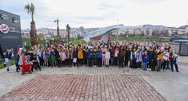 Sandıkçı: "Gençleri teknolojiyi tasarlayan, üreten ve geliştiren nesiller olarak yetiştiriyoruz"