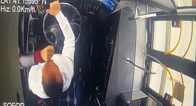 Sarıyer'de yayalardan İETT şoförüne "yol vermedin" saldırısı kamerada: "Plajda yürür gibi yürümeyin"