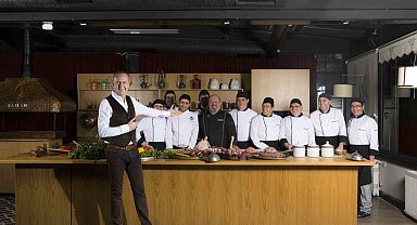 Şef Tahir Tekin Öztan: "Ateşin bulunmasıyla birlikte keşfedilen kebap insanlık tarihindeki en önemli yemektir"