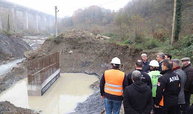 Selde yıkılan köprünün yerine yenisi yapılıyor