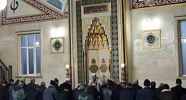 Selendililer Filistin için sabah namazında buluştu