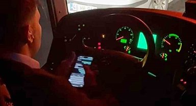 Seyir halinde cep telefonu ile mesajlaşan şoföre para cezası