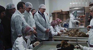 Siirt'te 7 kadının bir araya gelerek açtığı tesis üretimlerine devam ediyor