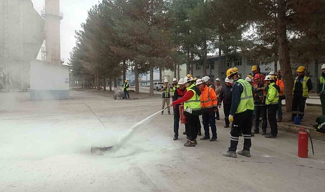 Siirt'te çimento fabrikasında acil durum tatbikatı