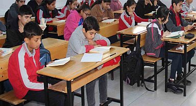 Siirt'te müzik eşliğinde okuma alışkanlığı kazandıran okul