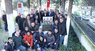 Silah arkadaşları şehidinin ailesini 27 yıldır yalnız bırakmıyor