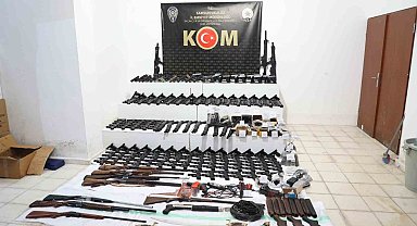 Silah kaçakçılarına "Kafes" operasyonu: Cephanelik ele geçirildi