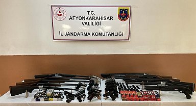 Silah kaçakçılarına yönelik operasyon: 5 gözaltı