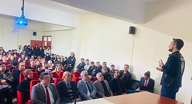 Simav MYO'da "Terör, Uyuşturucuyla Mücadele ve Siber Suçlar" başlıklı seminer