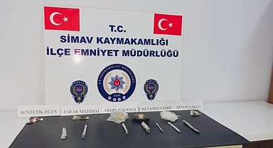 Simav'da uyuşturucuyla yakalanan 3 kişi tutuklandı