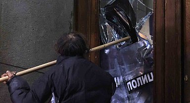 Sırbistan'da seçimlerde hile iddiası ortalığı karıştırdı