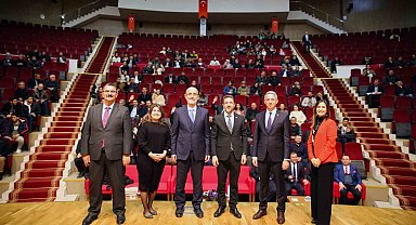 Şırnak Üniversitesi'nde 'Low Code eğitimi ve kariyer semineri' gerçekleştirildi