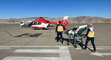 Şırnak'ta 82 yaşındaki hasta ambulans helikopterle Şanlıurfa'ya sevk edildi