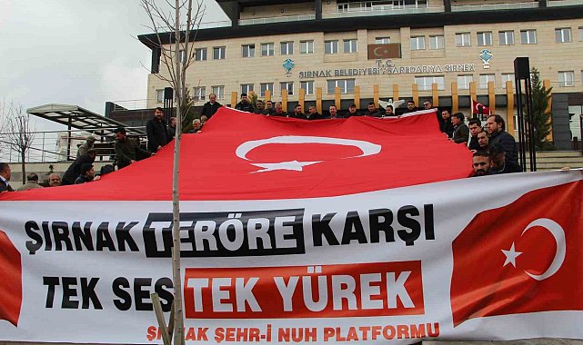 Şırnak'ta terör saldırılarına tepki, Pençe-Kilit operasyonlarına destek