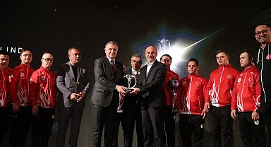 Sıtkı Usta'ya Türk Sporu'na katkı ödülü