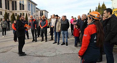 Sivas'ta deprem anı ve acil durum tahliye tatbikatı gerçekleştirildi