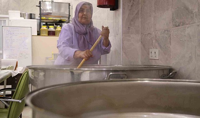 Sivaslı Kadınlar Kadınlar, karınca misali çalışıp yöresel ürünler üretiyor