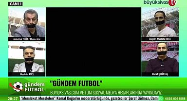 Sivaslı yorumculardan hakem hatalarına siyah bantlı tepki