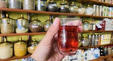 Soğuk havalarda şifa arayanlar aktarların yolunu tutuyor