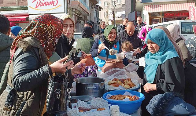 Şuhut'da Filistin için hayır çarşısı kuruldu