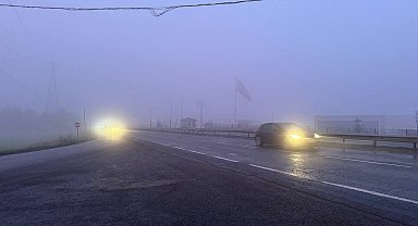 Süleymanpaşa'da yoğun sis sebebiyle trafik akışı yavaşladı
