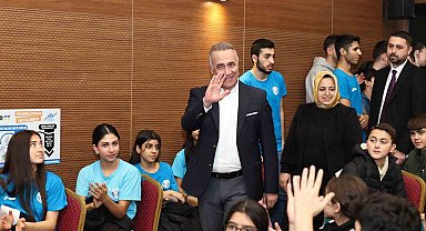Sultangazi Belediyesi'nden amatör spor kulüplerine 2 milyon liralık nakdi destek