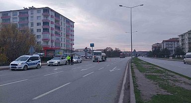 Sungurlu'da trafik polisleri hız denetimi yaptı