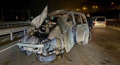 Takla atan hafifi ticari araç hurdaya döndü: 1'i çocuk 7 yaralı