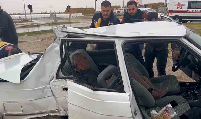 Takla atıp hurdaya dönen otomobilden hafif sıyrıklarla kurtuldu