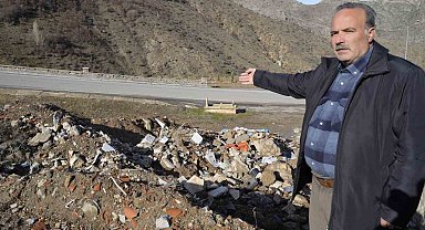 Tarihi Süleymaniye Mahallesi'nde mezarlığa büyük saygısızlık