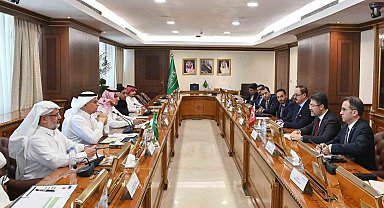 Tarım ve Orman Bakanı Yumaklı Suudi Arabistan'da