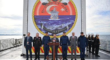 TCSG 703 Umut Korvetini Vali Ustaoğlu ziyaret etti