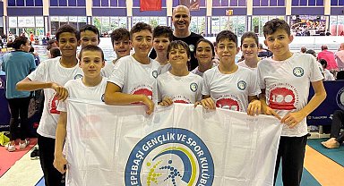 Tepebaşı'nın yüzücüleri başarı ile döndü