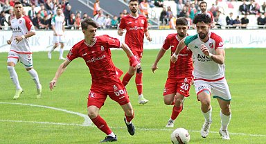 TFF 3. Lig: Karşıyaka: 0 - Bulvarspor: 0
