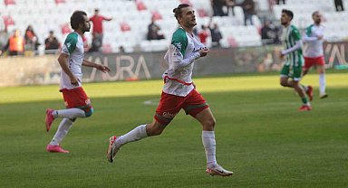 TFF 3. Lig: Karşıyaka: 3 - Sapanca Gençlik: 2