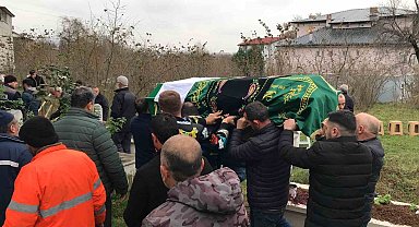 Tırın çarpması neticesinde hayatını kaybeden şoför Sakarya'da toprağa verildi