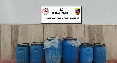 Tokat'ta yılbaşı öncesi 686 litre sahte alkol ele geçirildi