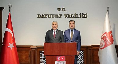 Trabzon Valisi Yıldırım Bayburt Valisi Eldivan'la görüştü
