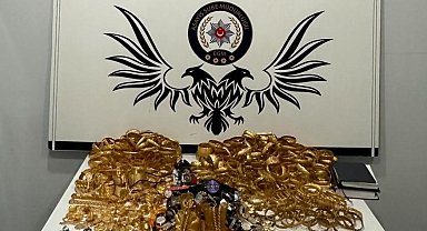 Trabzon'da 2 kuyumcu piyasadan ucuza altın satarak ve sahte altın vererek 22 kişiyi 3 milyon lira dolandırdı