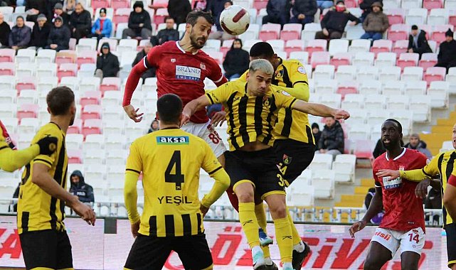 Trendyol Süper Lig: E.Y. Sivasspor: 0 - İstanbulspor: 0