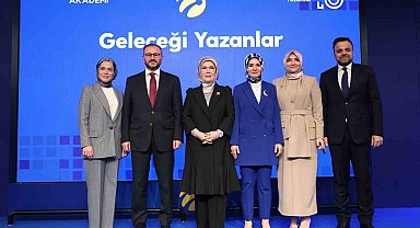 Turkcell ile 'Geleceği Yazanlar' 10 yaşında