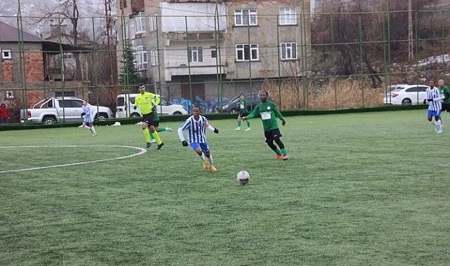 Turkcell Kadın Futbol Süper Ligi: Hakkarigücü Spor: 1- Ataşehir Belediyespor: 1