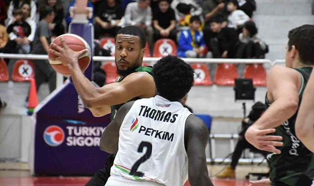 Türkiye Sigorta Basketbol Süper Ligi: Aliağa Petkimspor: 112 - Darüşşafaka: 78