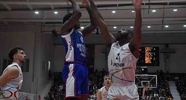 Türkiye Sigorta Basketbol Süper Ligi: Aliağa Petkimspor: 92 - A. Efes: 101