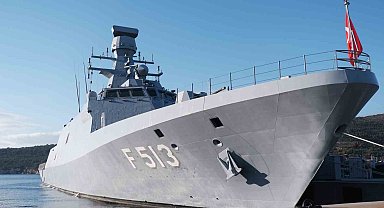Türkiye'nin göz bebeği TCG Burgazada, yeni yılda nöbette