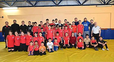 Tutuk, "Güreş branşında altyapıda değerli sporcular yetiştiriyoruz"